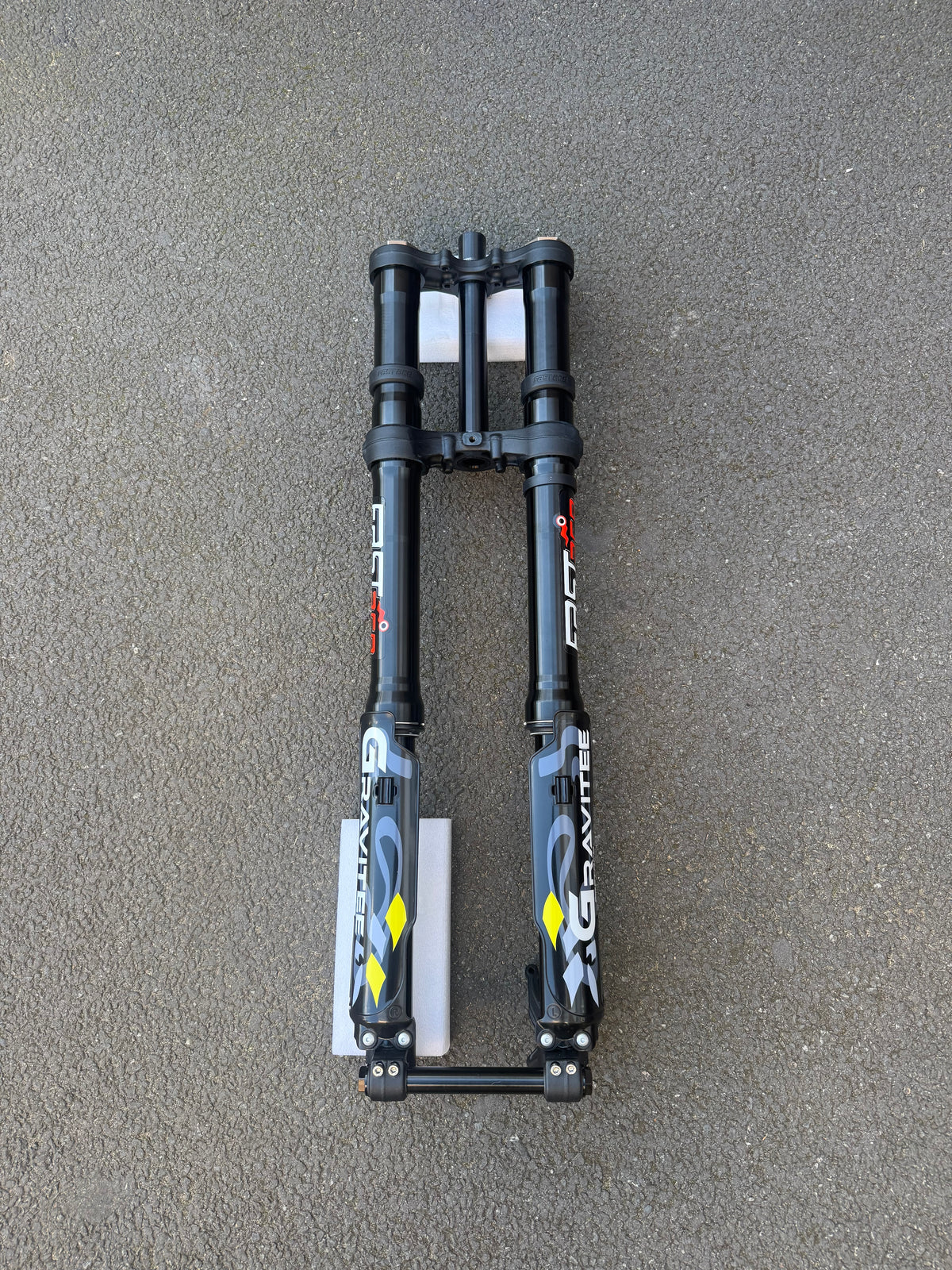 Fast Ace AHX12RV 3.0 Forks in Black