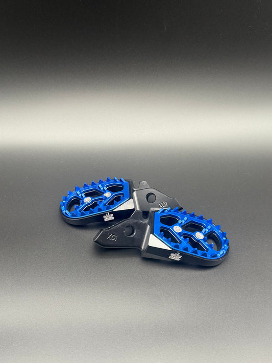 Surron Ultra Bee Footpegs in Blue