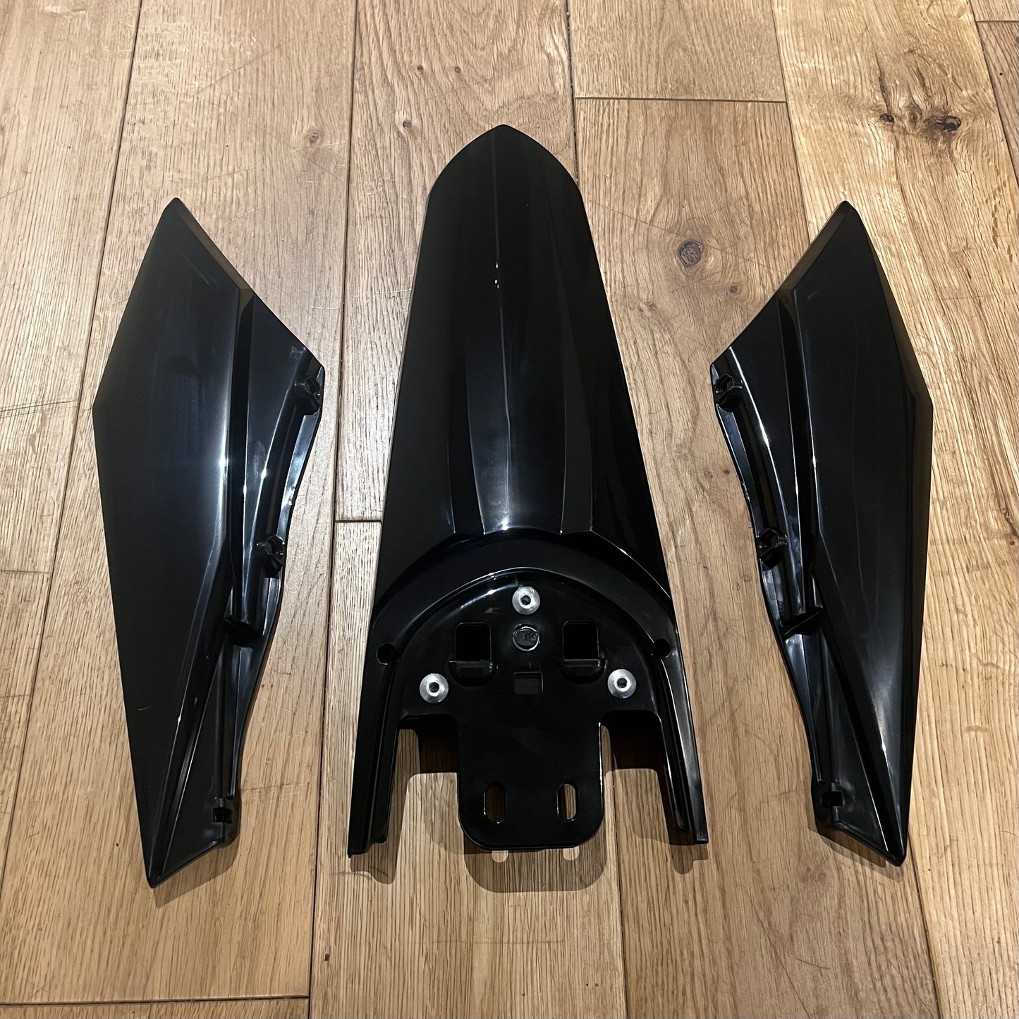 Surron Rear Side Panels with Extended Mudguard Bundle