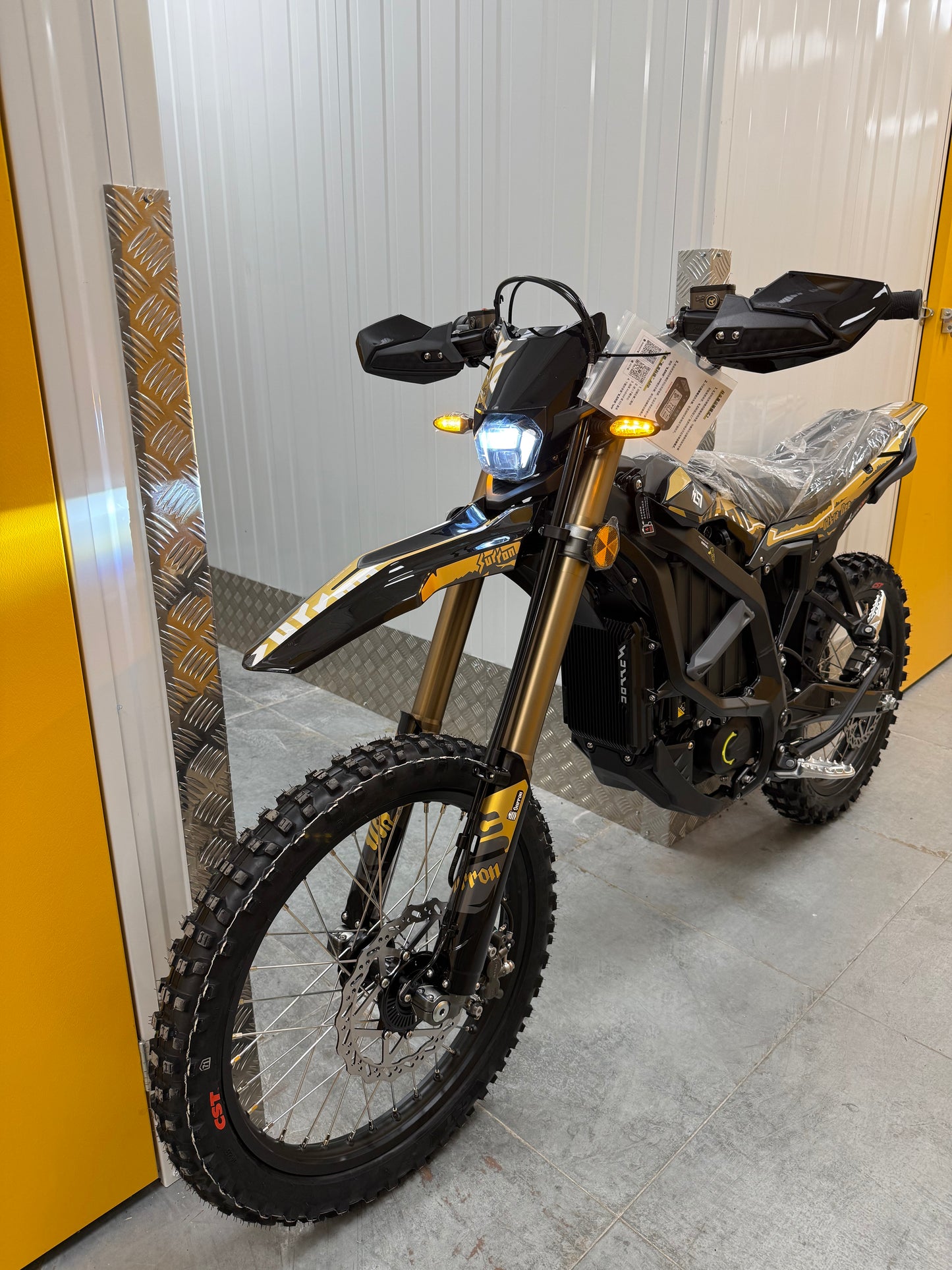 Featured Product: Surron Ultra Bee 2026 in Black