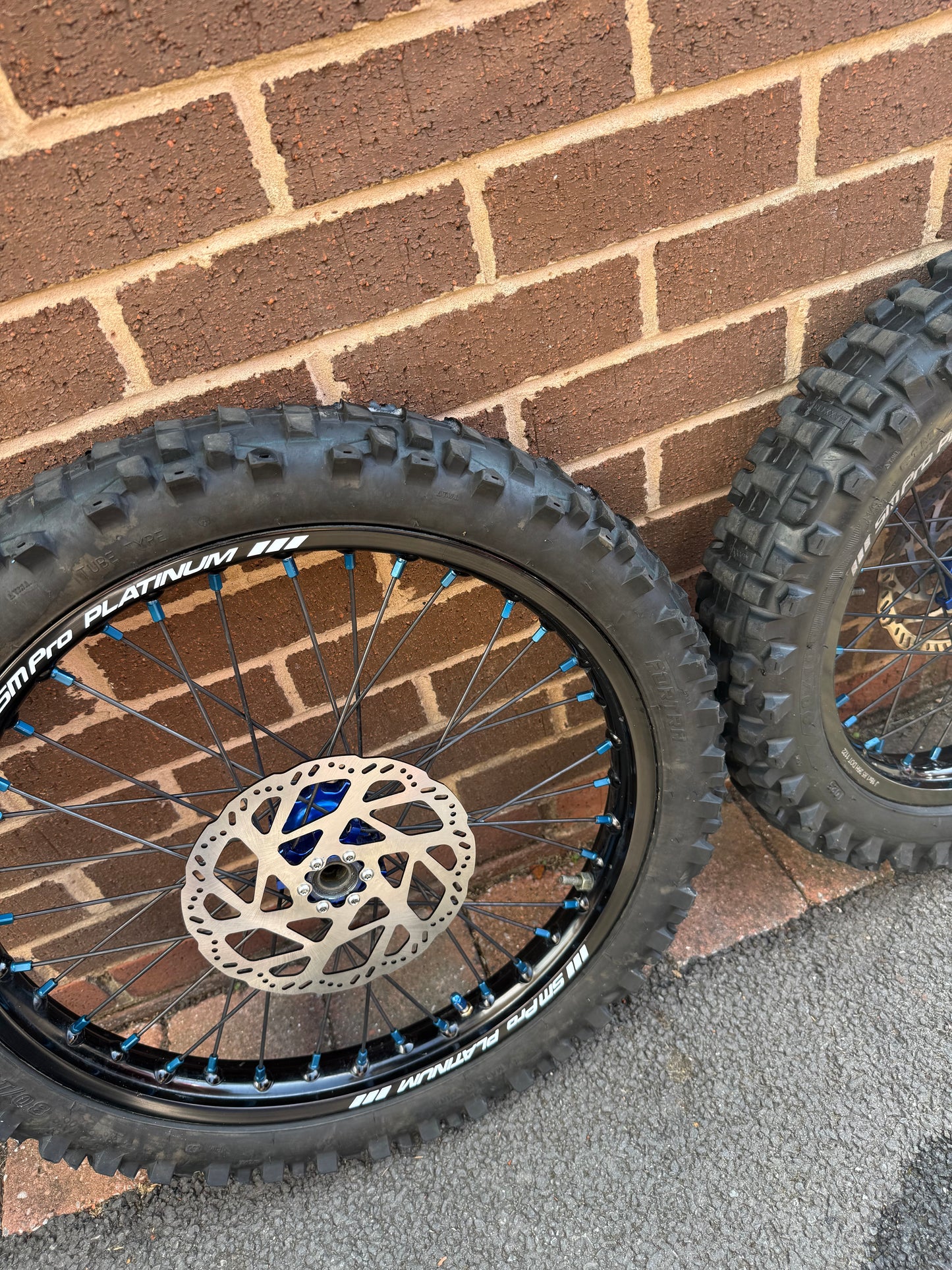 Used Surron Light Bee SM Pro’s 19/16 Black/Blue